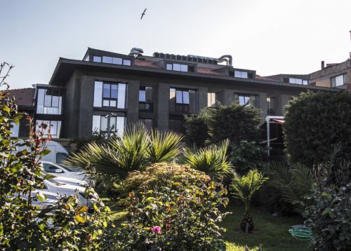 KAD�RHAS �N�VERS�TES� YABANCI D�LLER FAK�LTES� (2017-2018)